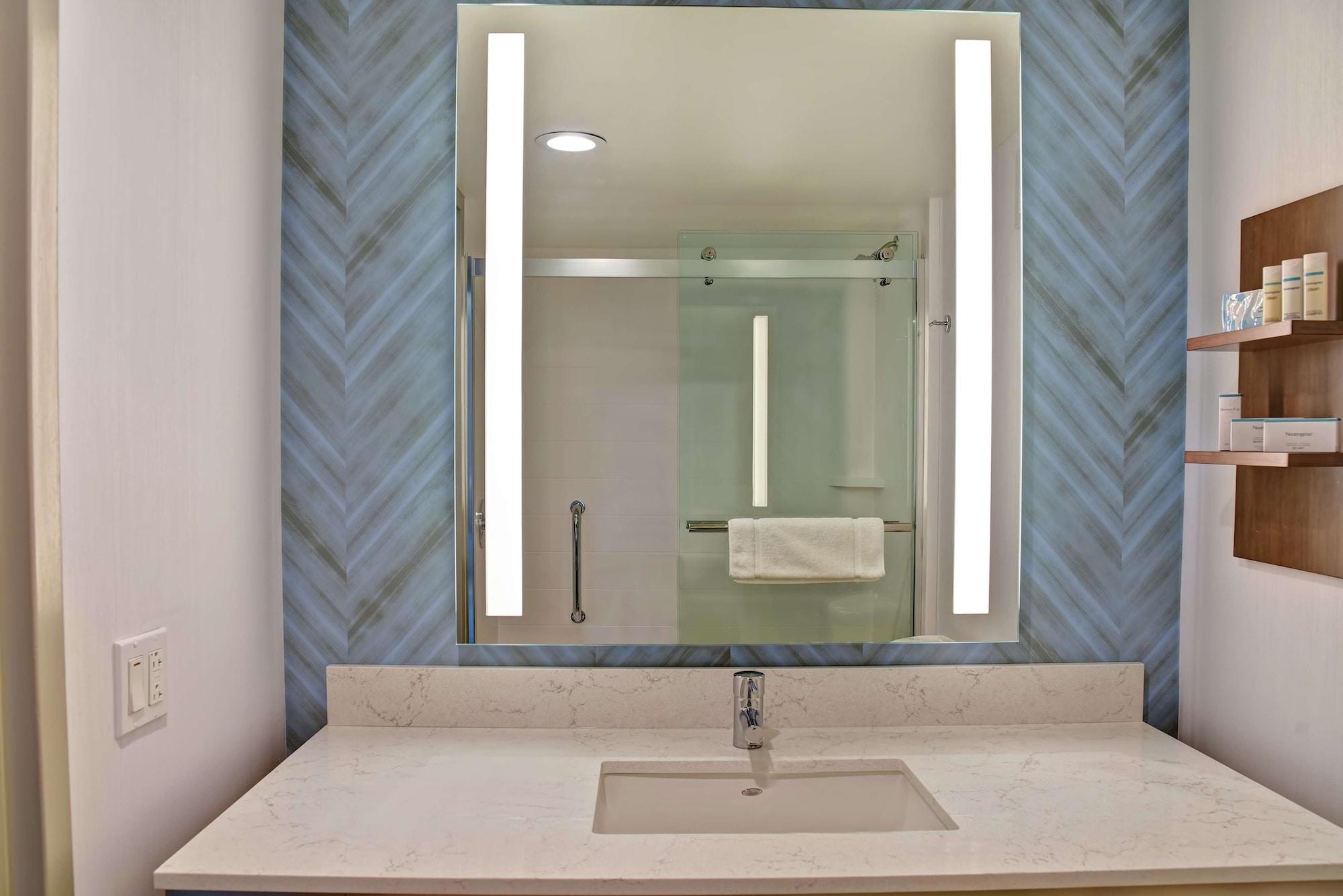 Hilton Garden Inn Kansas City/Kansas Εξωτερικό φωτογραφία
